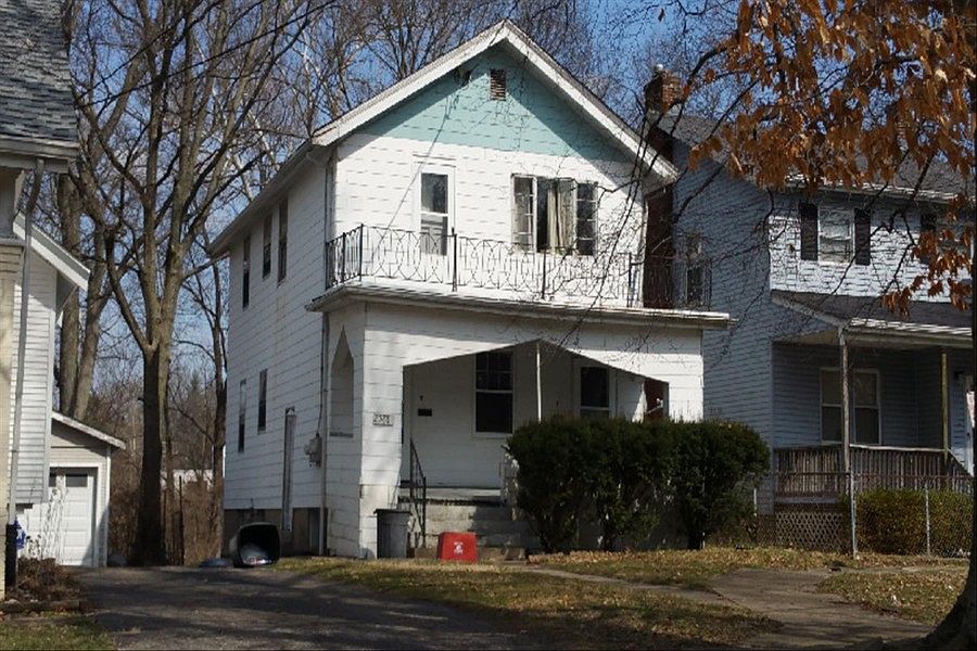 1st image of 2528 Lysle Ln