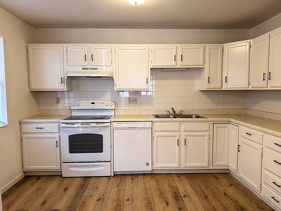 5th image of 1214 Vattier St #1