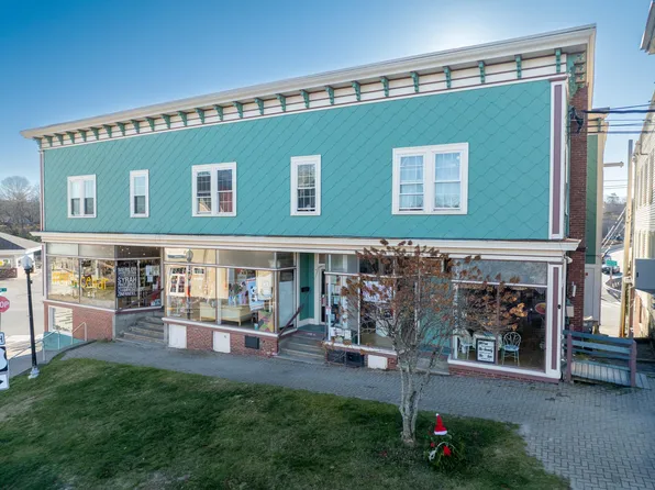 4 Colonial Way, Machias, ME 04654