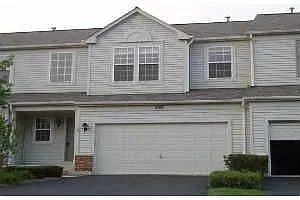 3017 Peachtree Cir photo 1