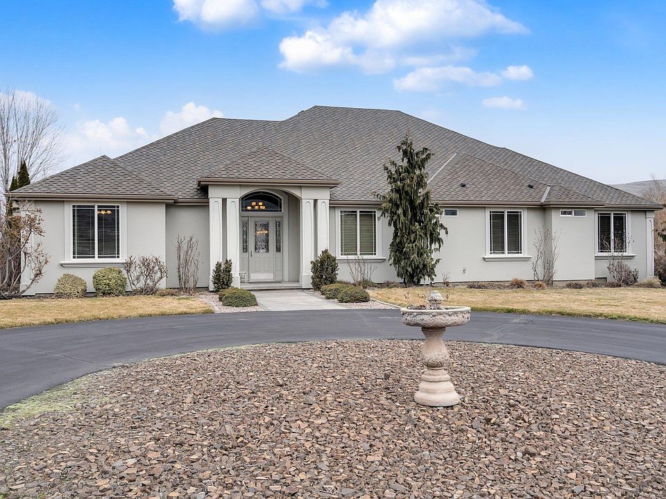 1st image of 28306 S Country Meadow Ln