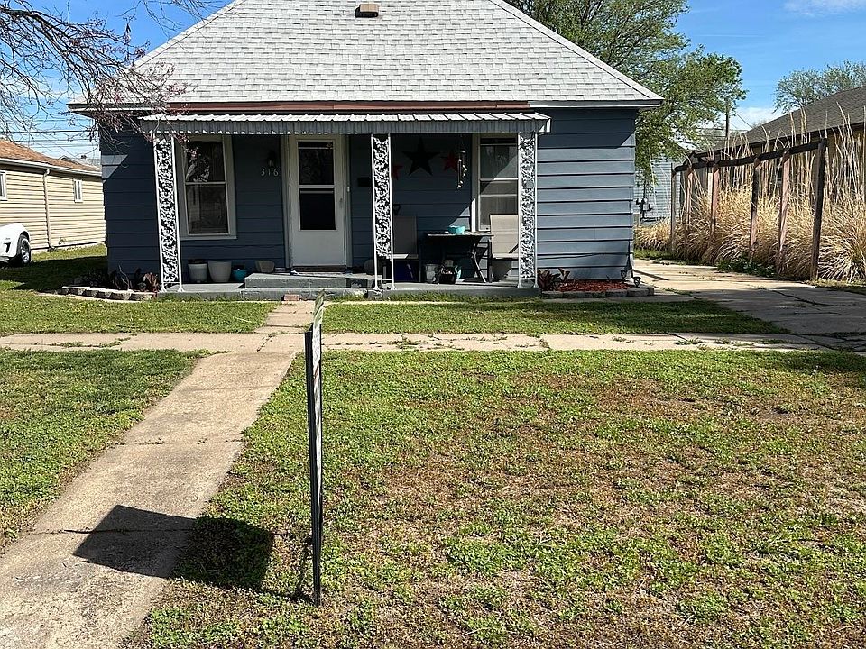 1st image of 316 E 6th St