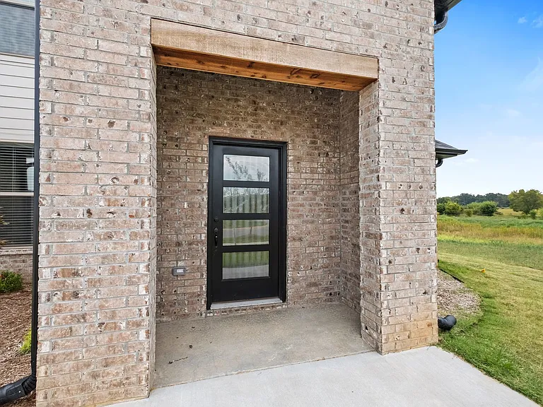 4805 SW Scarlet Oak St — Photo 4