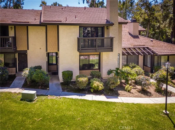 5463 Via Del Tecolote, Riverside, CA 92507