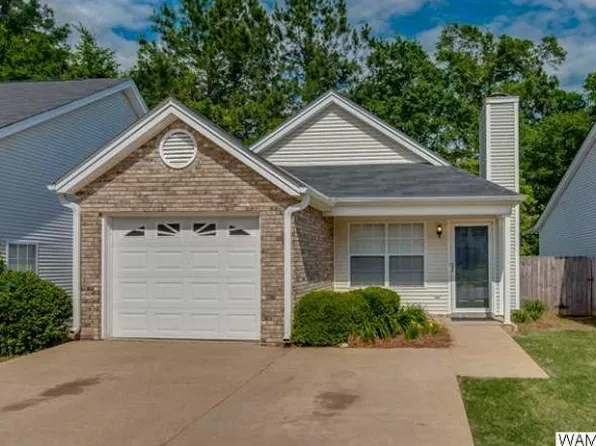 2438 Meadowlark Ln, Northport, AL 35476