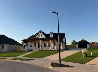 2100 Rosamond, Pea Ridge, AR 72751