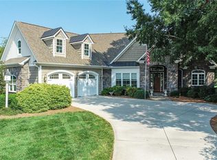 1001 Hollow Creek Ln, Kernersville, NC 27284