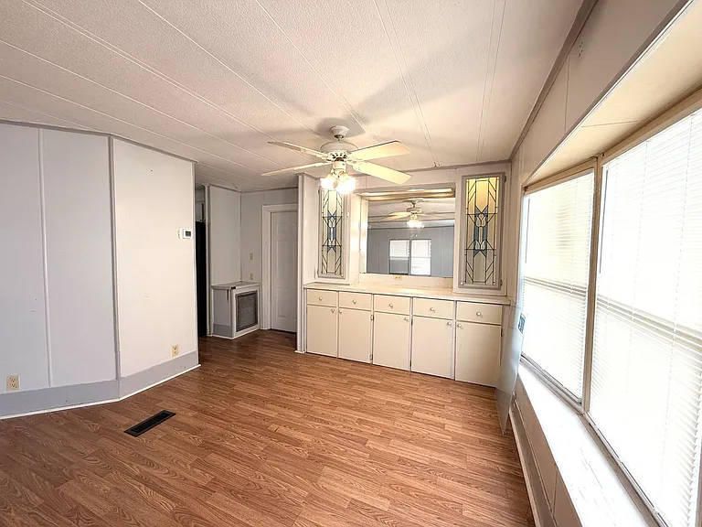 106 Gaslight Ave — Photo 7