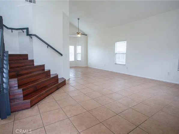 1592 Western Village Dr, San Jacinto, CA 92583