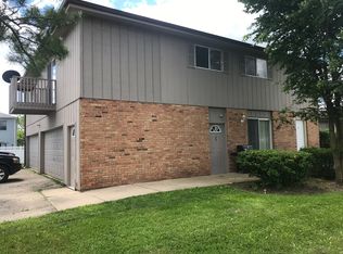 104 W Countryside Pkwy #D, Yorkville, IL 60560