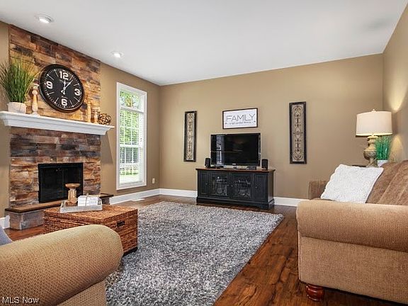 5th image of 511 Berklee Dr