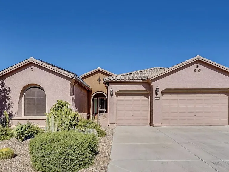6498 W Victory Way — Photo 1