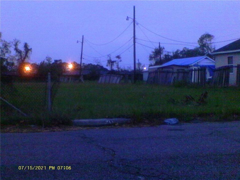 1st image of 168 Louisiana St