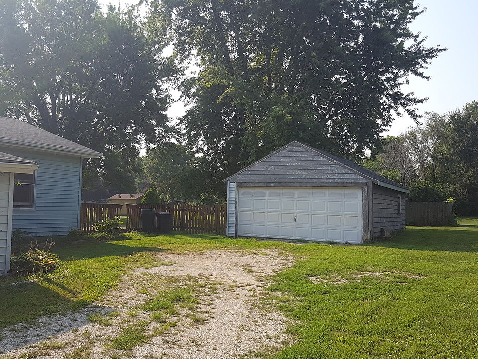 2nd image of 422 W North St