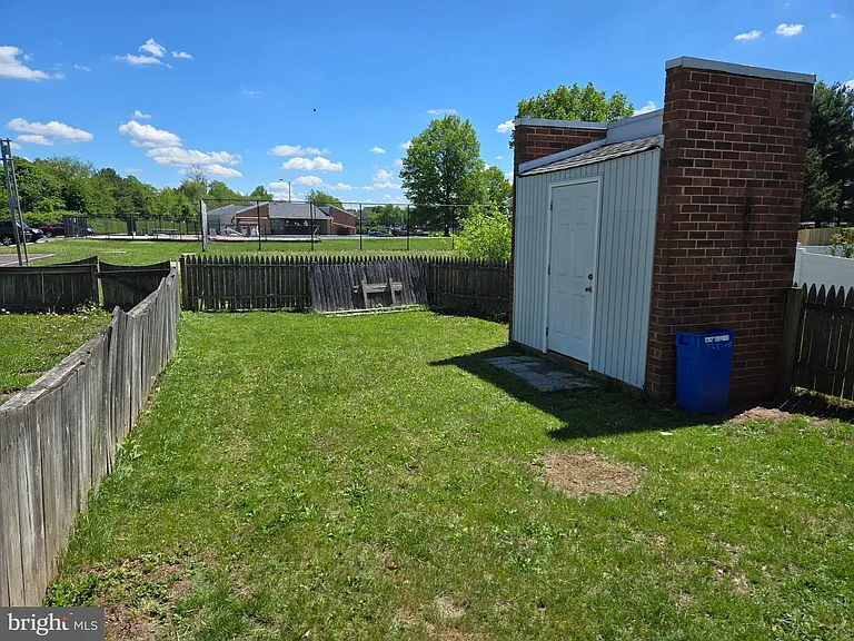 258 Violet Ct — Photo 3