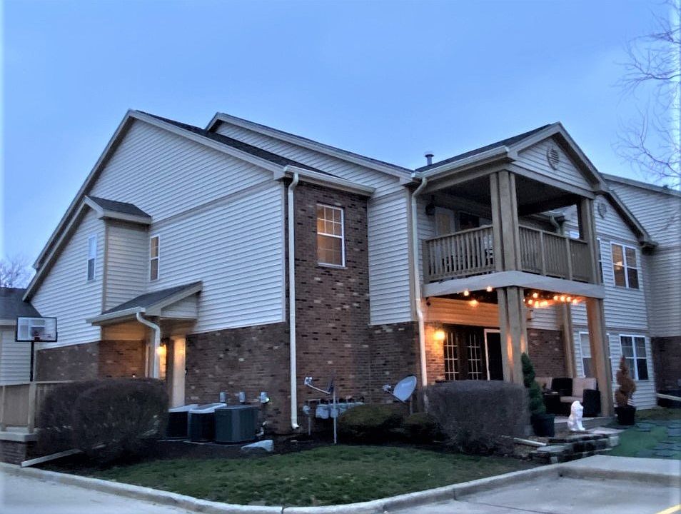 1st image of 3840 Thornhill Cir #3840