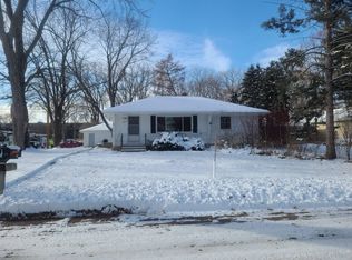 2835 Dellwood Ave, Saint Paul, MN 55113