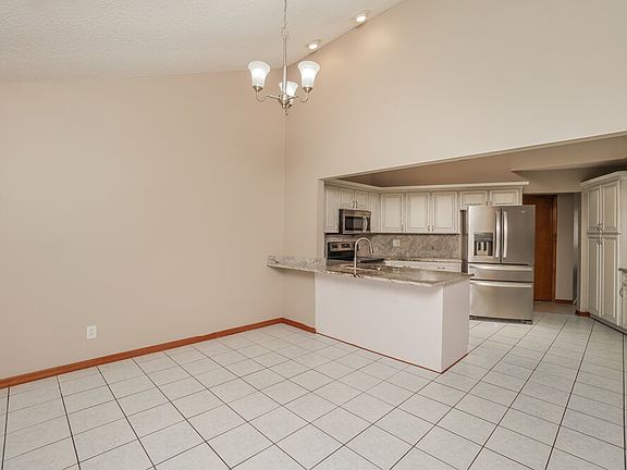 4th image of 34522 Cedarfield Dr