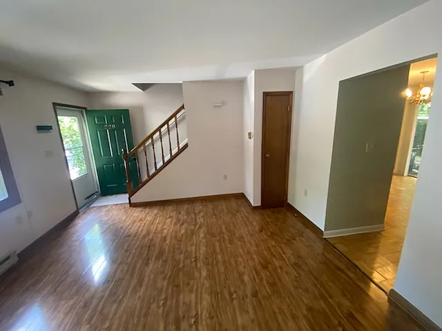 229 Oakwood Ave — Photo 5
