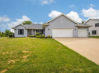 805 Taylor Rdg, Belvidere, IL 61008
