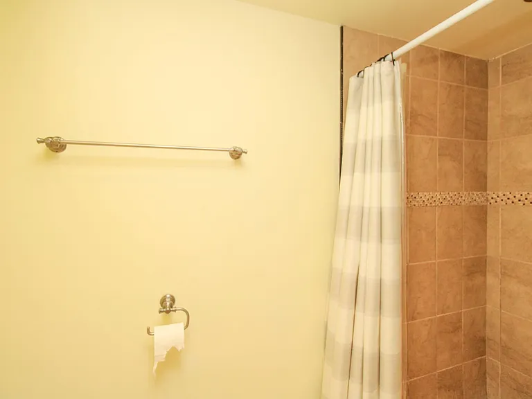 1020 Palm View Dr #C-104 — Photo 43