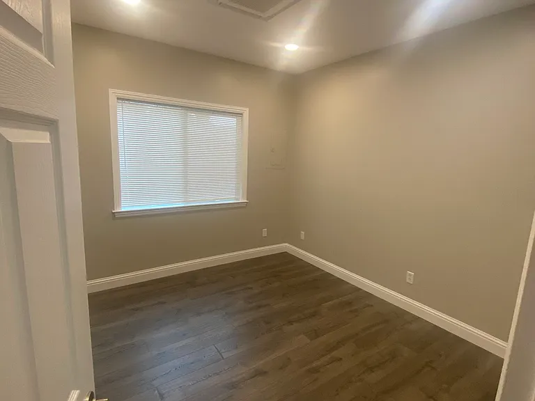 2181 Shurtleff Ave #3 — Photo 10