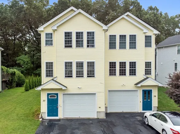37 Meola Ave, Worcester, MA 01606