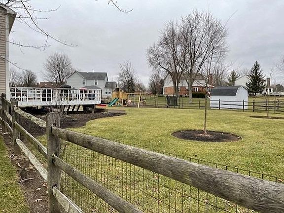 4th image of 8279 Verdant Dr