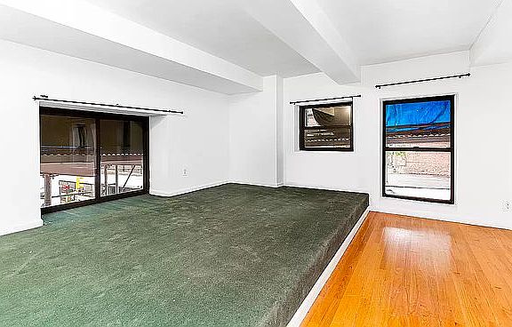 3rd image of 213 E 37th St #1L