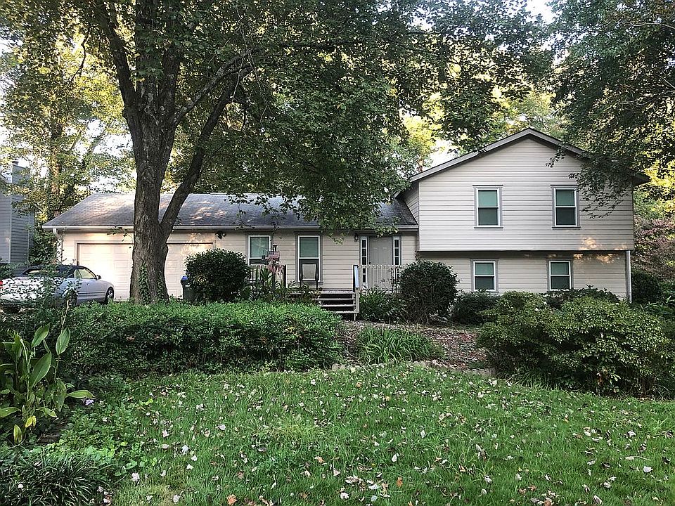 NEW Siding, Roof & Windows!!