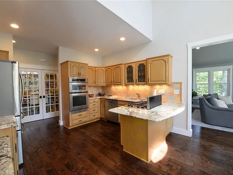 1306 S Geyer Rd — Photo 40