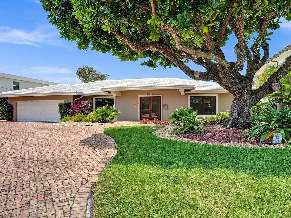 1st image of 3041 NE 45th Street