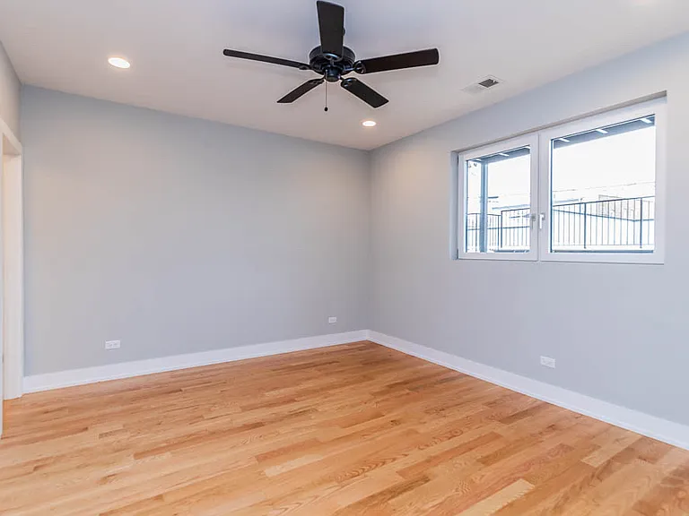 2307 W 19th St #3 — Photo 11