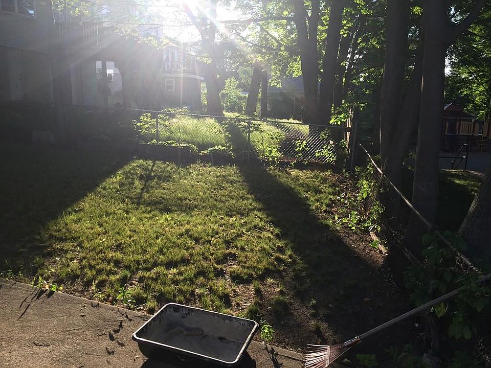2nd image of 41 Sunnyside St
