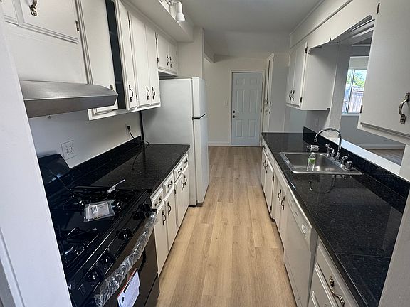 5th image of 1413 Muir St