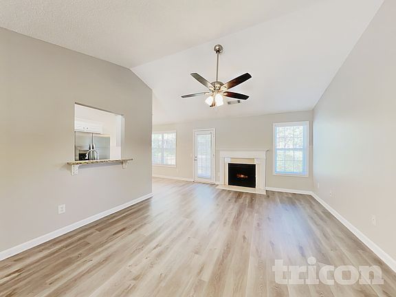 3rd image of 1012 Preserve Ln