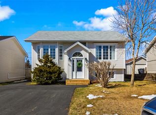 15 Tiverton St, Paradise, NL A1L1W1