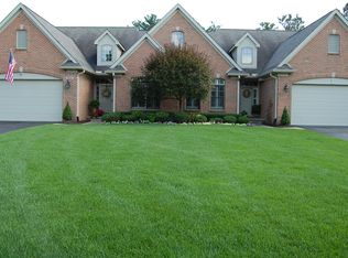 7568 Brookdale Ct, Brighton, MI 48116