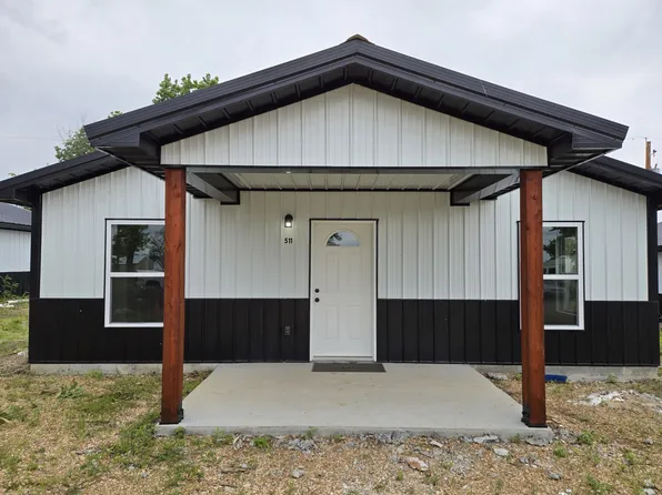 509 N Moreau Ave, Tipton, MO 65081