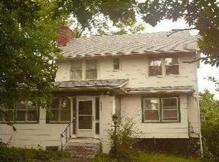 6832 Sni A Bar Rd, Kansas City, MO 64129