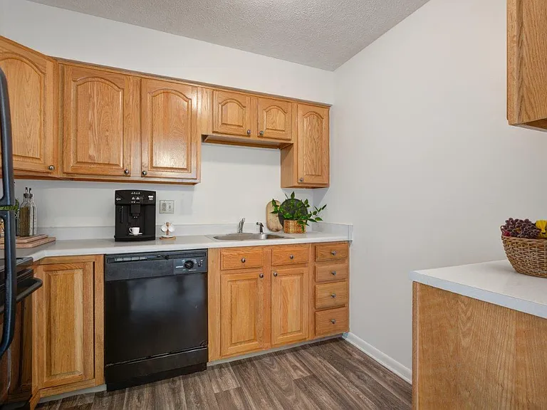 Brighton Colony Townhomes — Photo 3
