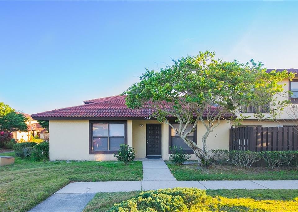 1st image of 547 Hunter Cir