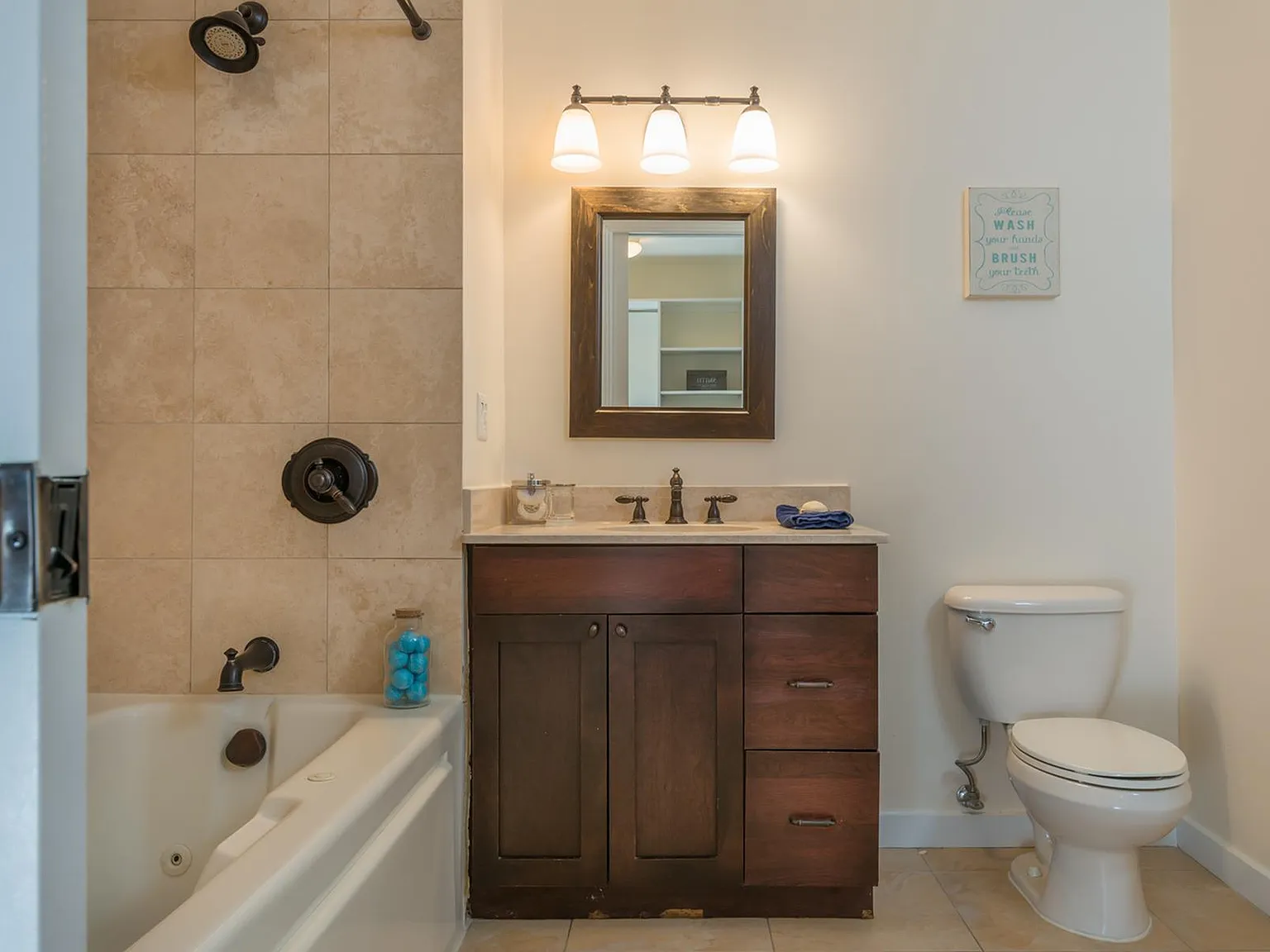 1 bed, 655 sqft, $2,830 — Photo 4