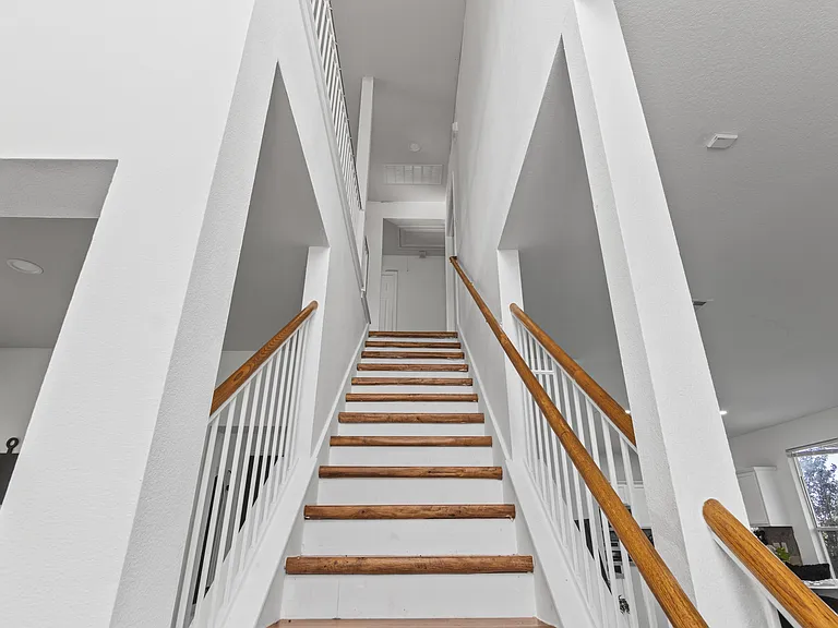 13524 Lyndon B Johnson St — Photo 23