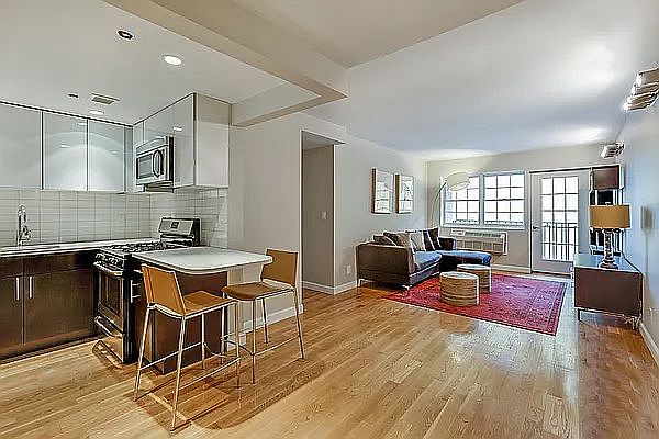 1st image of 90 Sullivan Pl APT 4A