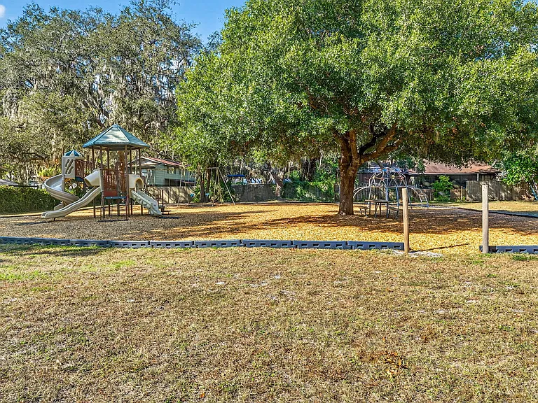 Beachway Ln — Photo 47
