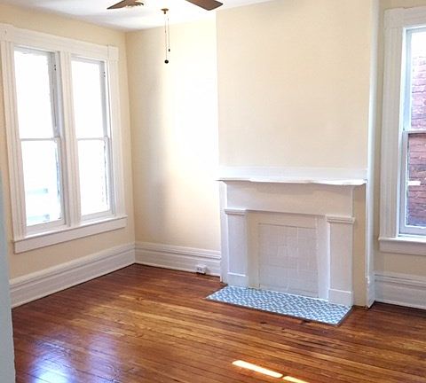 4th image of 104 E Leigh St