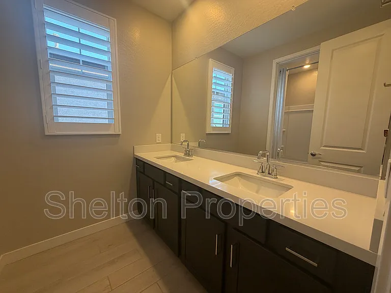26329 N 24th Dr — Photo 22