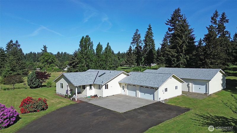 2nd image of 17103 Camas Run Lane SW