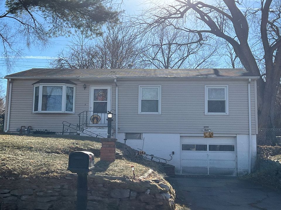 1st image of 2309 Emiline St